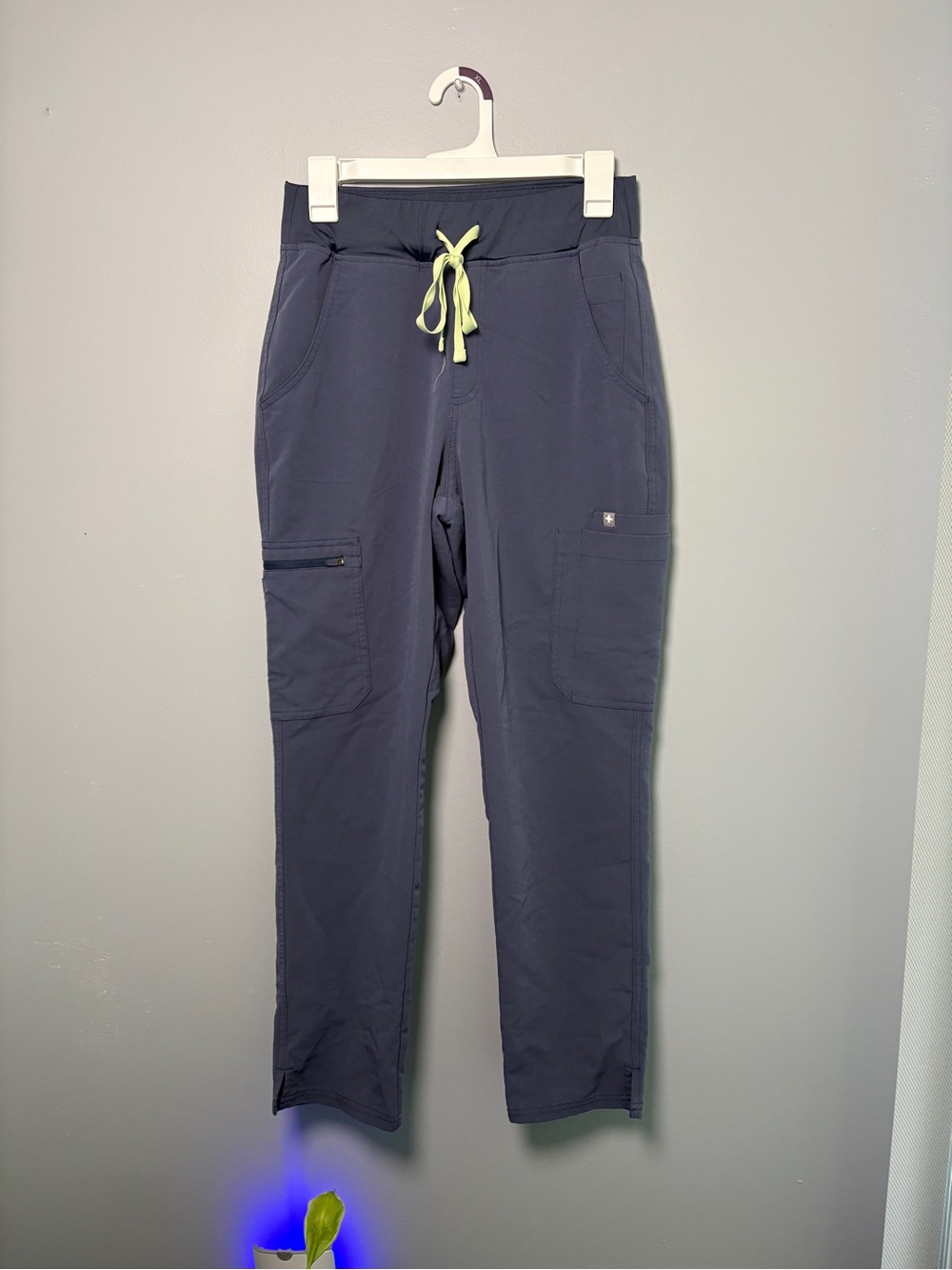 Figs Women’s Navy Jogger Pants with Lime Drawstring